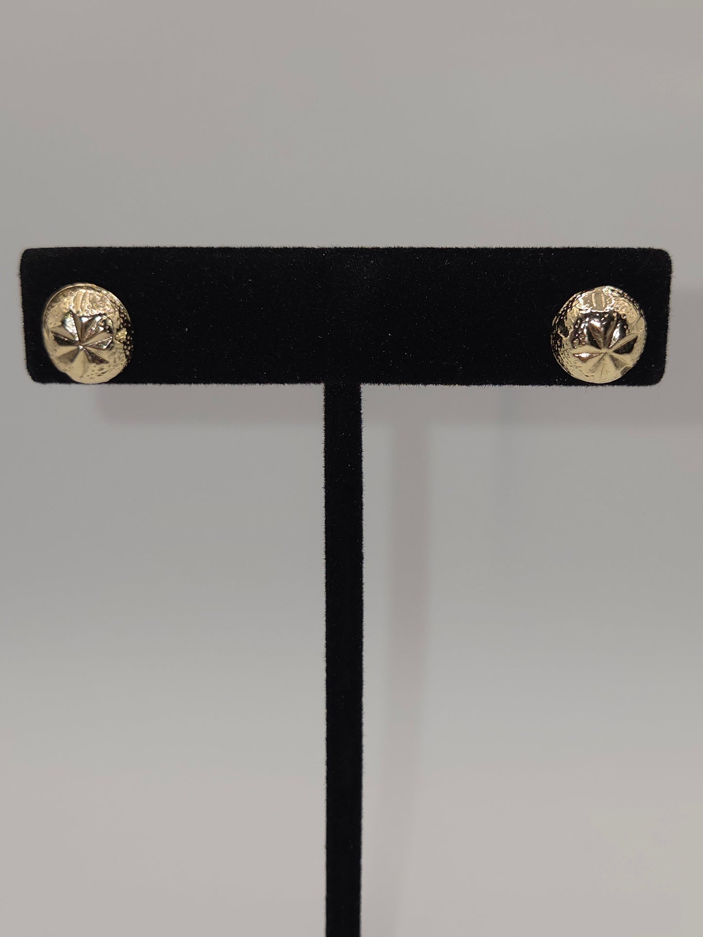 Golden Radiance Starburst Stud Earring